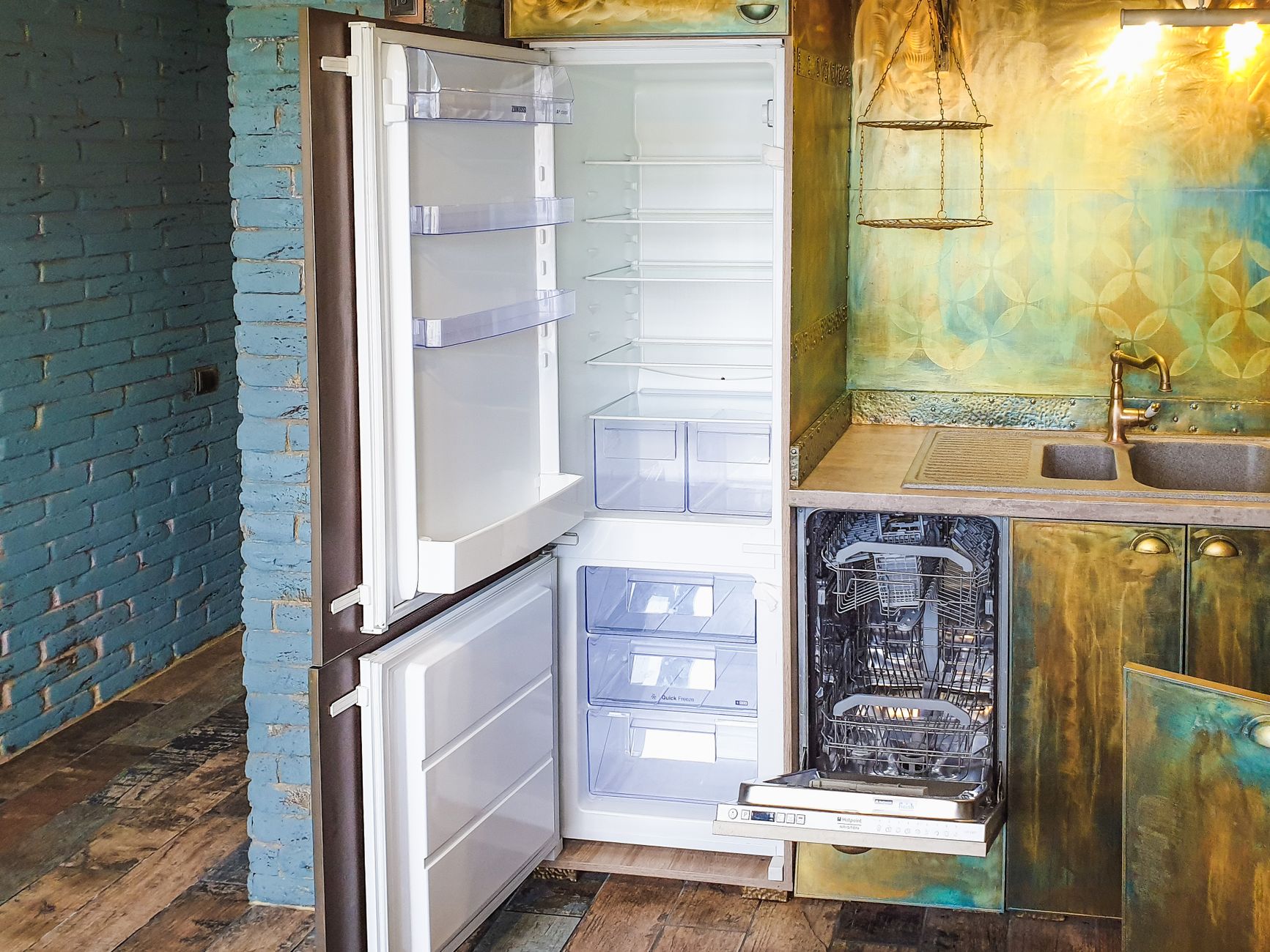 Dépannage frigo équipe à 
